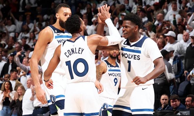 它不再只是 它不再只是