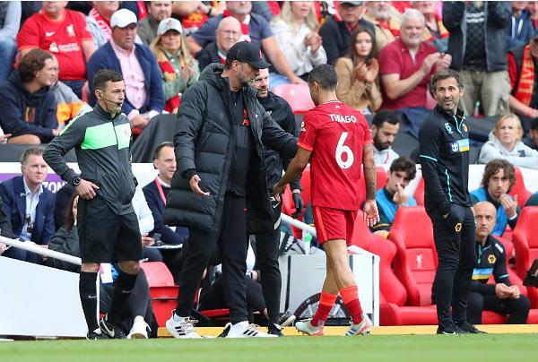 姿态拥抱黄 姿态拥抱黄